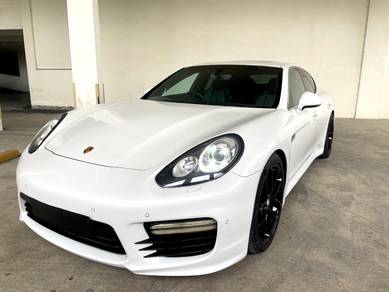 Porsche Panamera TURBO in Tampoi, JHR