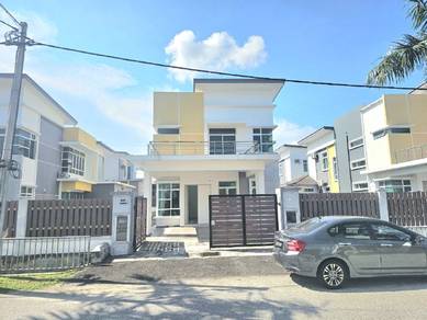 Bungalow House For Sale in Paya Rumput,MLK