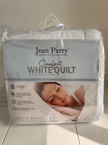 Jean Perry Comfort White Quilt - Queen Size