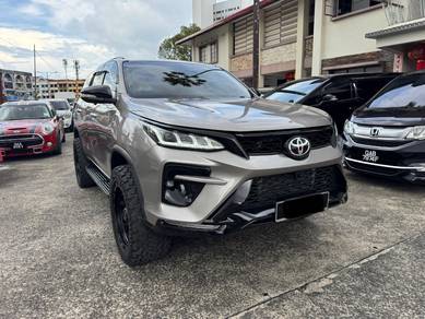 Toyota Fortuner SRZ 4X4 in Kuching, SWK
