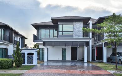 Semi-Detached House For Sale in Cyberjaya,SGR