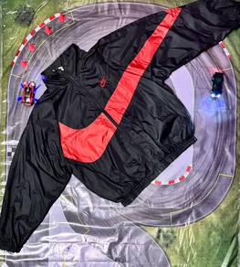 windbreaker nike
