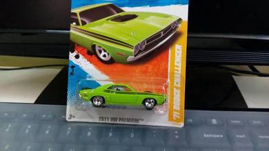 2011 Hotwheels '71 Dodge Challenger