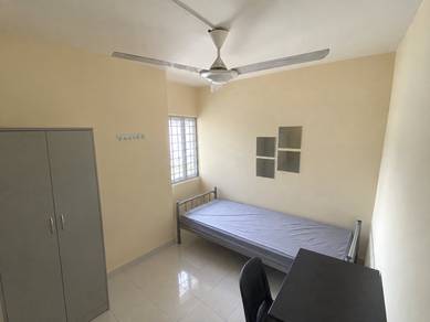 Apartment For Rent in Flora Damansara