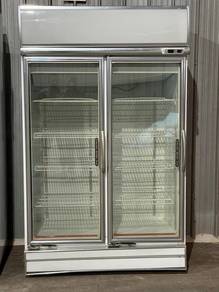 Display chiller refrigerator peti ais peti sejuk