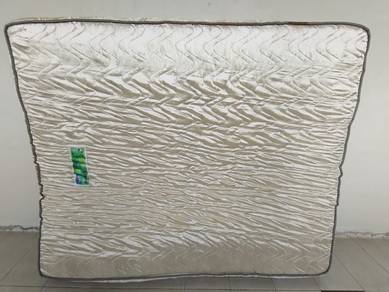 (Cushion still ok)Tilam Memory form Mattress Queen