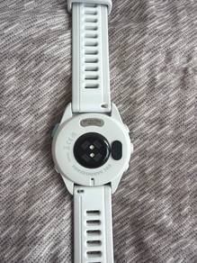 Garmin Forerunner 165 non music white