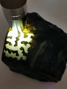 Bongkah Mentah Jadeite Putih Ais Burma (Gred A)