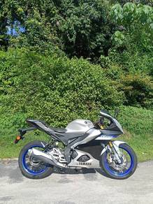 Yamaha R15