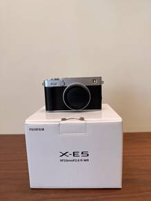 FUJIFILM X-E5 Body Only (Silver) - Like New