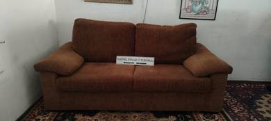 Naufal perabut terpakai sofa 