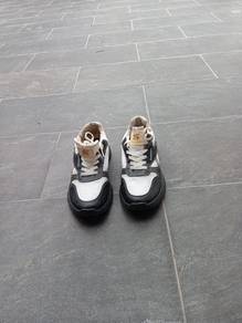 Sport shoe