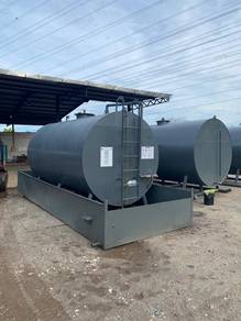 Diesel skid tank attached with spilling tray