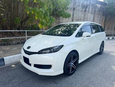 Toyota Wish G in Batu Uban, PNG