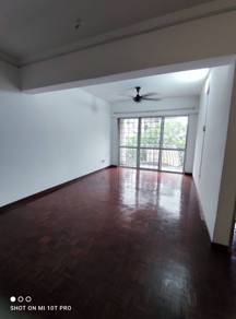 Condominium For Sale in Bella Vista (Ampang)