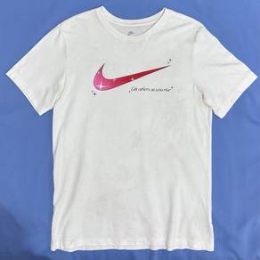 Pre-loved Original Nike Tshirt M Size