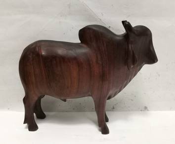 Vintage Sculpted Wood Brahma Bull Figure