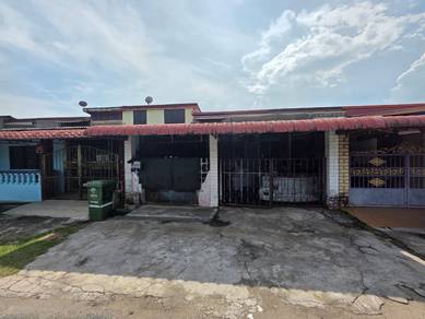 Terraced House For Sale in Balok,PHG