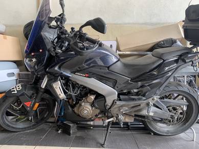 Modenas Dominar D400