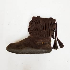 Nike AIR Chukka Moc Light Short Fringe Boots