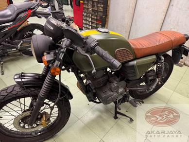 Keeway Caferacer 152
