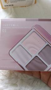Judy Doll Highlight Contour Palette