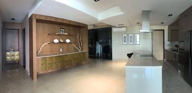 Condominium For Rent in Bay 21