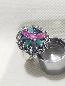 Multi colour gemstones silver ring 11.78g