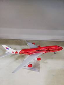 Kapal Terbang MAS Bunga Raya 16cm
