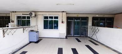 Room in Kuantan, PHG