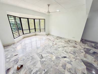Apartment For Sale in Riverdale Park