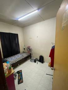 Room in Shah Alam, SGR