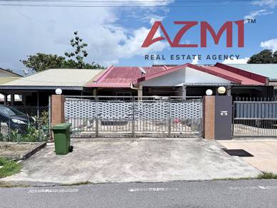 Terraced House For Sale in Miri,SWK