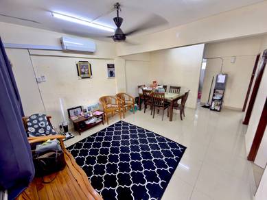 Apartment For Sale in Flat Danau Kota