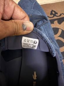 salam hye barang nk jual baju dan kasut
