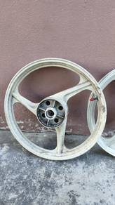 Rim 3 Batang LC V8