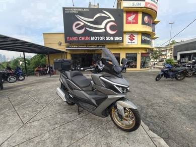 Sym Cruisym 400i