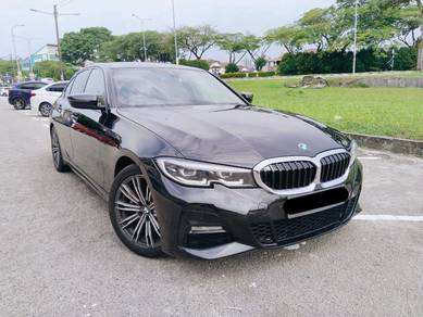BMW 330i 30i M SPORT in Johor Bahru, JHR
