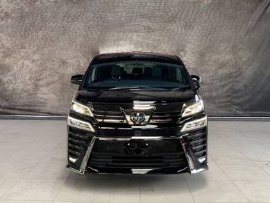 Toyota Vellfire GOLDEN EYES II in Ampang, KUL
