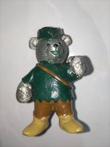 Vintage Solid Pewter Robin Hood Bear Figurine 