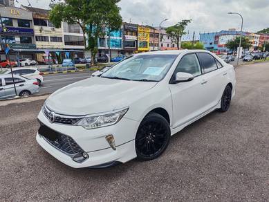 Toyota Camry HYBRID in Johor Bahru, JHR