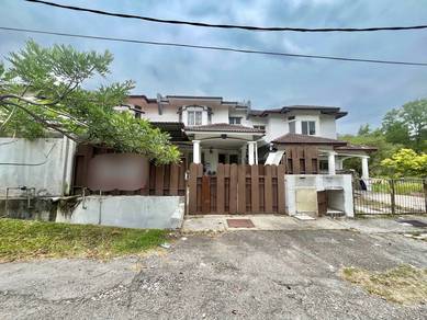 2-storey Terraced House For Sale in Seri Kembangan,SGR
