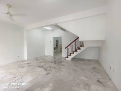 2-storey Terraced House For Sale in Seri Kembangan,SGR