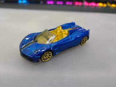 Hotwheels Pagani Huayra Roadster