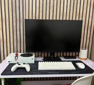 Xbox series S + Monitor 27" Inch