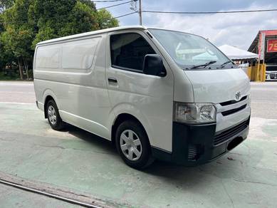 2017 Toyota Hiace Panel Van 2.5 Diesel