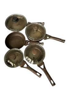 Set Periuk PYREX 2nd Hand Untuk Dilepaskan