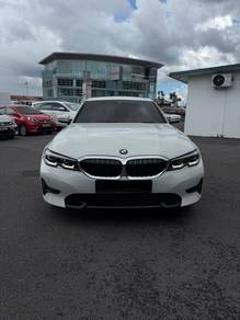 BMW 320i 20i SPORT in Kuching, SWK