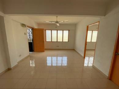 Apartment For Sale in Flat Danau Kota