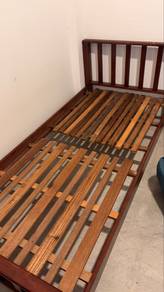 Katil Kayu Single